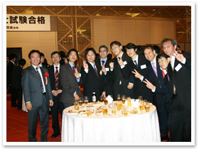 2013年度 合格祝賀・交流会の様子12