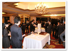 2015年度 合格祝賀・交流会の様子1