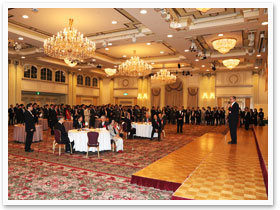2016年度 合格祝賀・交流会の様子4